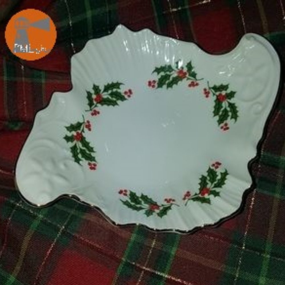 Norcrest Fine China Christmas Ivy Accent Bowl Vintage
